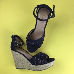 Candie's Casey Crochet Espadrille Wedge in Navy